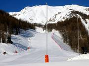 Il cannone da neve aspetta il suo prossimo utilizzo.