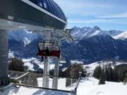 Ftan-Prui - 4pers.| Seggiovia ad alta velocità (ad agganciamento automatico) con cupole di protezione