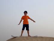 In cima alla duna di sabbia