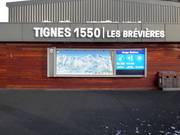 Mappa delle piste con informazioni digitali alla stazione a valle