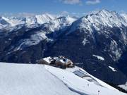 Il Wildkogelhaus si trova proprio nel mezzo dell’area sciistica.