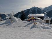 Divertenti figure nella neve presso la Hochalm