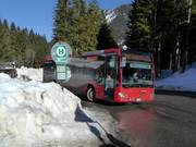 Autobus di linea alla stazione a valle della Stümpflingbahn