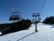 Herzogenhorn-Bahn - 4pers.| Seggiovia ad alta velocità (ad agganciamento automatico) con cupole di protezione