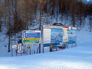 Tabellone informativo dettagliato alla stazione a monte della Wurzeralmbahn
