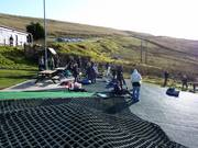 La pista per principianti viene utilizzata anche per il tubing.