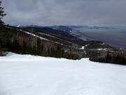 Le discese tra i boschi portano giù fino al fiume San Lorenzo.