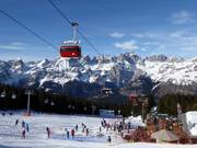 Prati di Gaggia-Paganella 2 - 4pers.| Seggiovia ad alta velocità (ad agganciamento automatico) con cupole di protezione