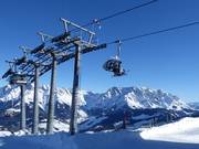 Abergalm - 4pers.| Seggiovia ad alta velocità (ad agganciamento automatico) con cupole di protezione