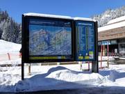 Tabellone informativo alla stazione a valle