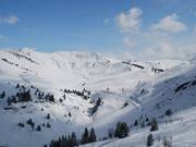 Ampia conca alpina presso Mont Vores