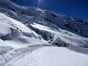 La pista conduce direttamente sul ghiacciaio Trift.