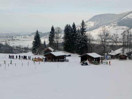 Kinderland (area riservata ai bambini) della scuola di sci Ammertal