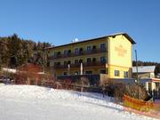 Sonnenhof Hechtl direttamente presso il parcheggio alla stazione a valle di Mönichkirchen