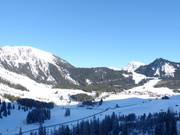 Vista dal Rastkopf sul Thaneller e sull'Almkopf con la Hochalm