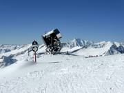 Cannone da neve con il Großglockner sullo sfondo