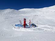 Area di esercitazione della scuola di sci con skilift a fune presso la Kleine Scheidegg
