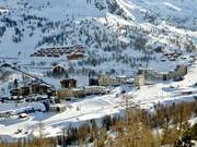 Vista sulla parte meridionale della località sciistica con gli alloggi