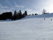 Piste facili fino alla stazione a valle presso lo skilift Weitnau