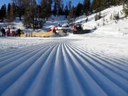 Preparazione perfetta delle piste nell’area sciistica Minschuns