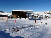 Breve tappeto mobile presso la stazione a monte della Sonnenkopfbahn