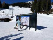 Tabellone informativo alla stazione a monte della Diasbahn