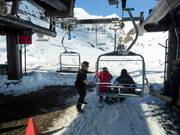 Alla seggiovia si riceve assistenza durante la salita