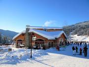 Village Day Lodge con Masa's Bar & Grill e Cafè Soleil