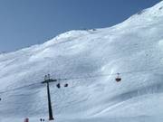 Pendio di neve fresca allo Stätzerhorn