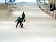 Famiglia nella ski hall di Terneuzen
