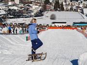 Pista da slittino presso il prato del paese