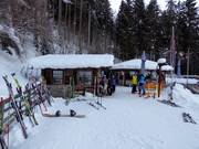 Seetal-Schirm sopra la stazione a valle