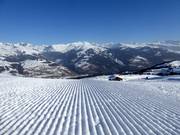 Pista perfettamente preparata nell’area sciistica di Obersaxen