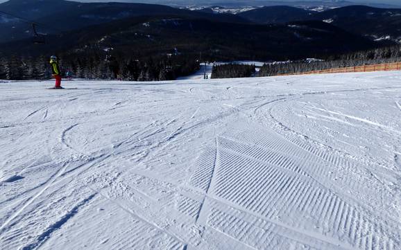 Preparazione delle piste Sudeti occidentali – Preparazione delle piste Špindlerův Mlýn