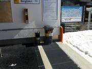 Anche sull'Hauser Kaibling ci sono numerosi cestini per i rifiuti.