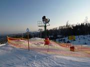 Cannone da neve sulla discesa a valle