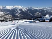 Pista perfettamente preparata nell’area sciistica Obersaxen