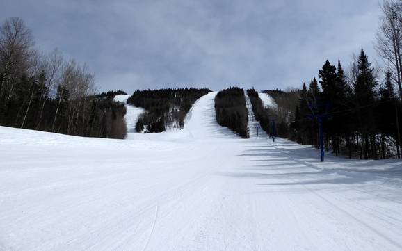 Stazione a valle più alta nella Capitale-Nationale – comprensorio sciistico Le Mont Grand-Fonds