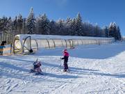 Area di esercitazione Junior Ski Zirkus con tappeti mobili coperti