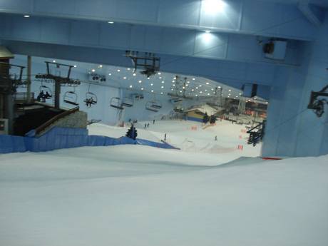 Preparazione delle piste Emirati Arabi Uniti – Preparazione delle piste Ski Dubai - Mall of the Emirates