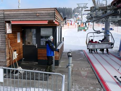 Repubblica Ceca sud-occidentale (Jihozápad): Cortesia nei comprensori sciistici – Cortesia Lipno