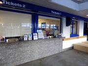 Biglietterie curate alla stazione a valle di Surlej