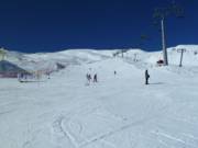 Piste per principianti sugli impianti sopra alla stazione a monte della cabinovia