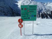 Segnaletica molto chiara nel comprensorio sciistico